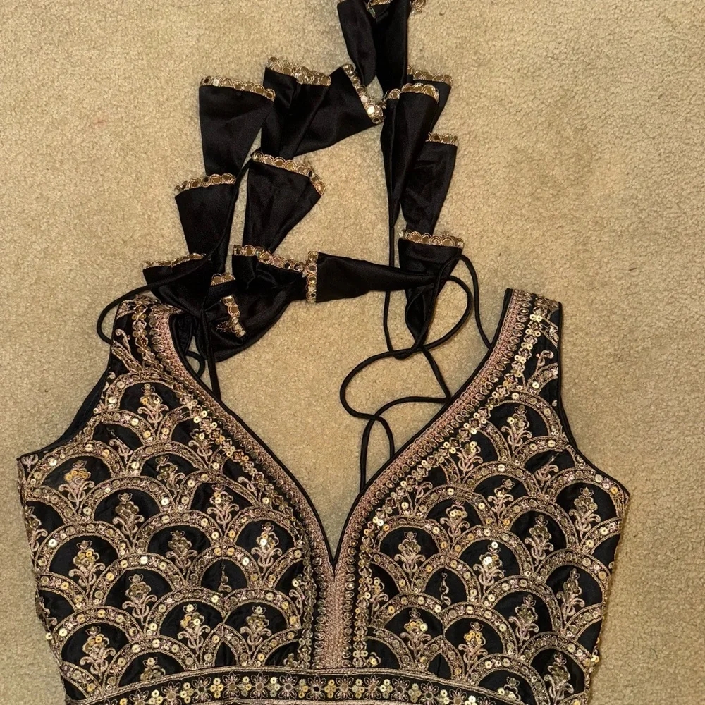 Black and Gold Embroidered Lehenga Set - Picture 11 of 12